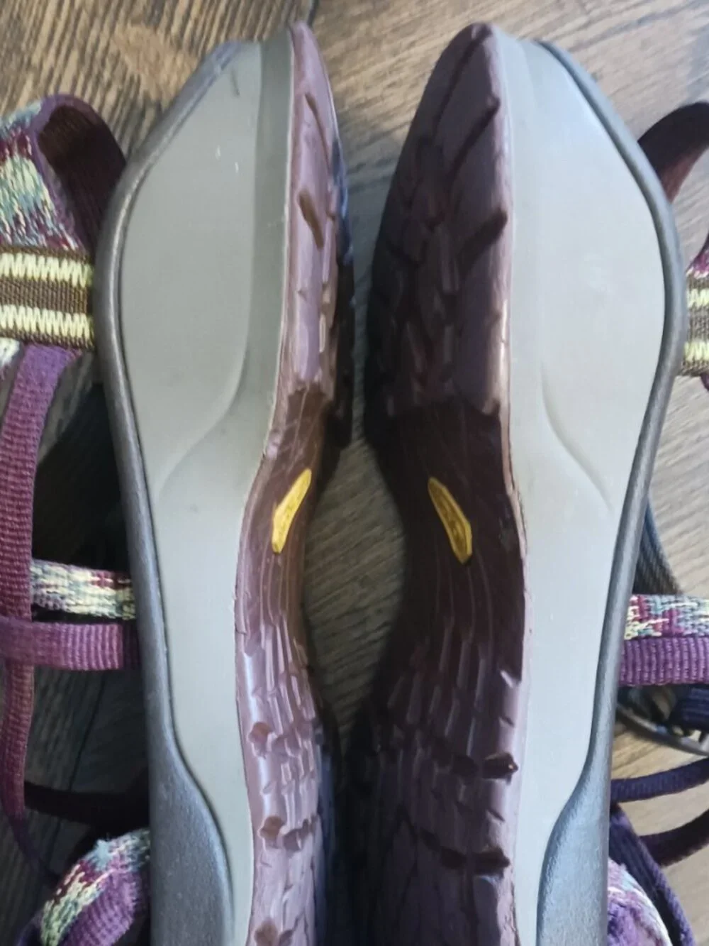 Chaco Z/Cloud X2 Strap Arch Support Sandals  Size 8  Like New